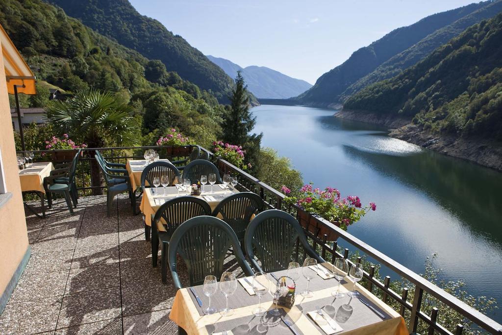 Hotel Al Lago Vogorno Ngoại thất bức ảnh